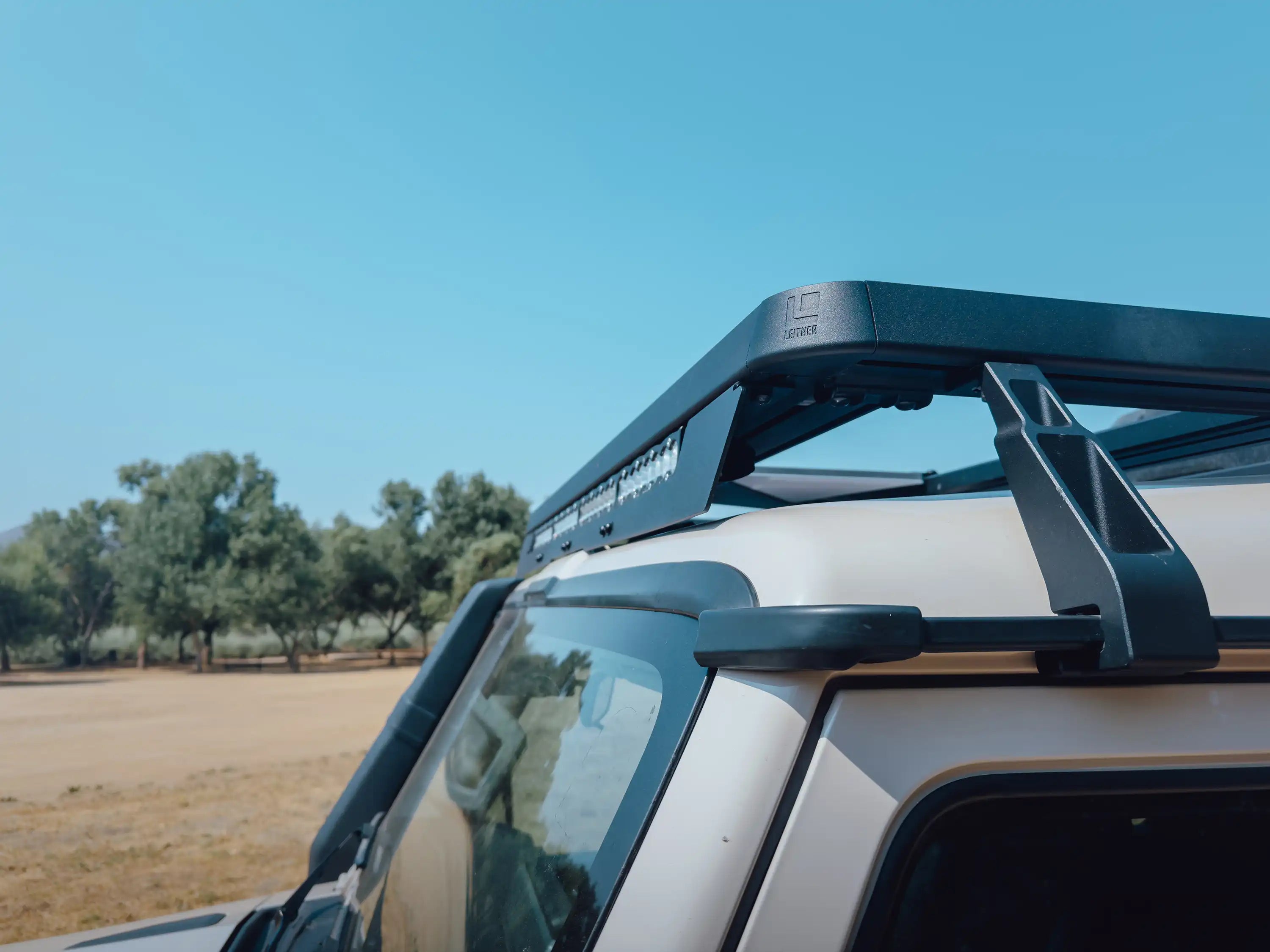 Grenadier ROOF Full Length Light Bar - Leitner Designs