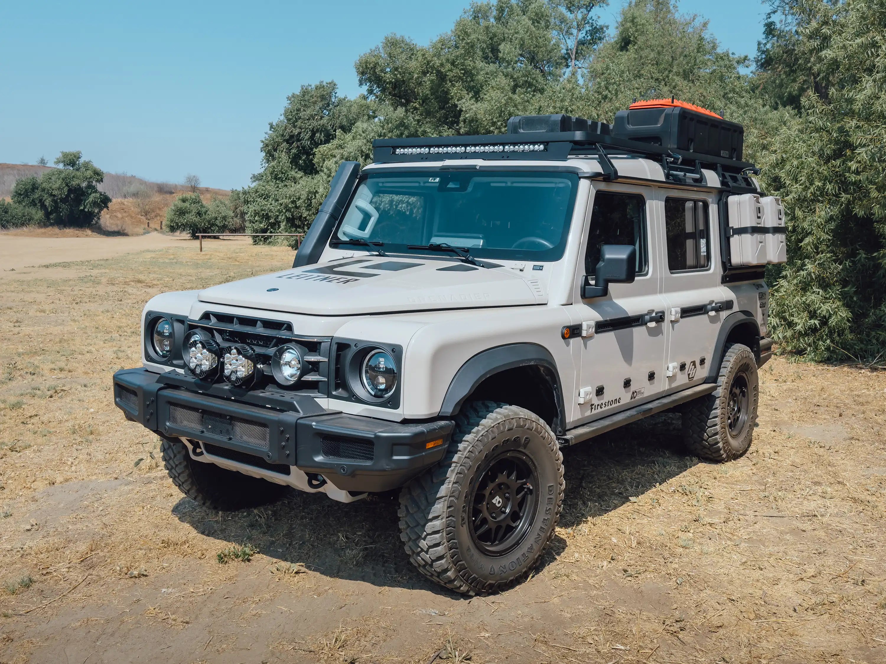 Grenadier ROOF Full Length Light Bar - Leitner Designs