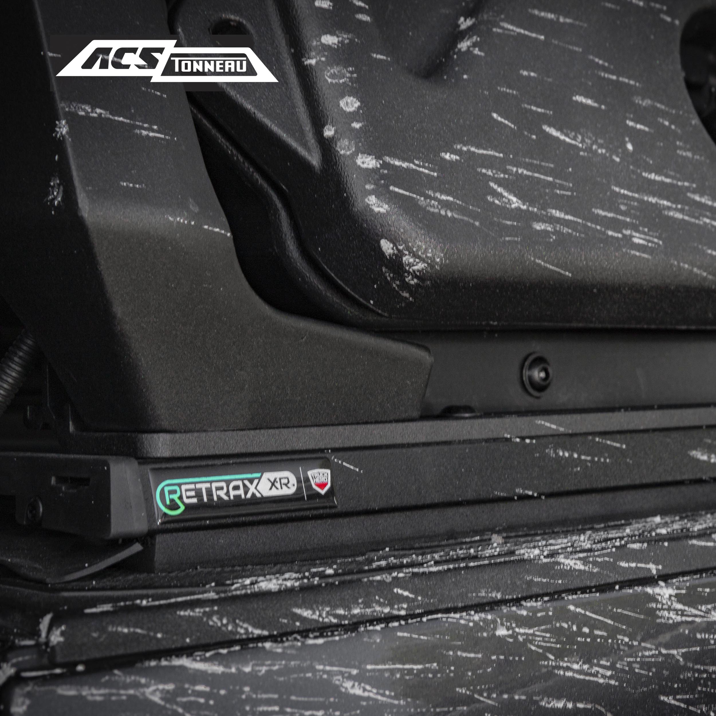 RETRAX XR ON THE ACS FORGED TONNEAU RACK 